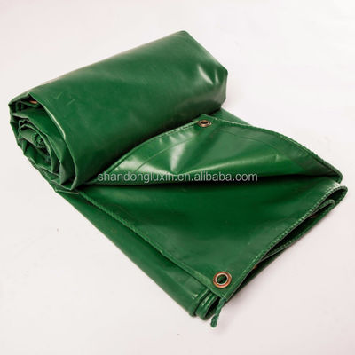 Outdoor-Industrie Nichtgewebte PVC-beschichtete Plane in grüner Farbe mit wasserdichten Eigenschaften