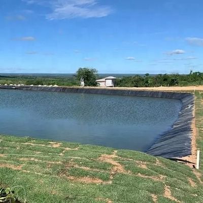 HDPE-Geomembran für 0,5 mm 1 mm 1,5 mm 2 mm wasserdichte Staudamm-Liner