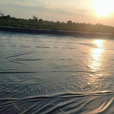 1 mm 0,75 mm Geomembran Anti-UV Hdpe Teichfolie für Kunststoff-Farmbehälter Länge 50m-100m/Rolle