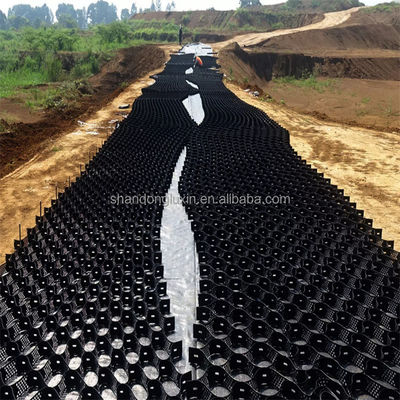 HDPE-Plastik-Geocell-Ground-Gitter für Steigung Stabilisierung Schweißdistanz 330mm-1000mm