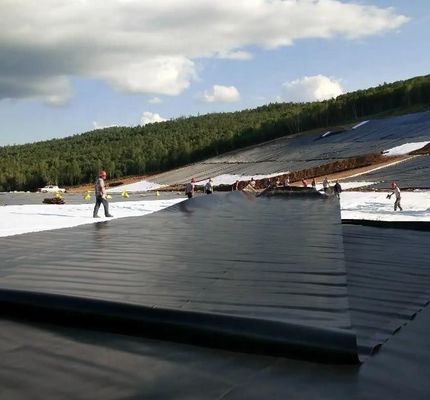 1.0mm HDPE Geomembran für Fischbecken Breite 1-6m Chemikalienbeständige schwarze Geomembran
