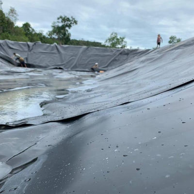 Schwarze 1,5 mm HDPE-Geomembran-Wasserbelag für Fischfarmen mit doppelter Textur