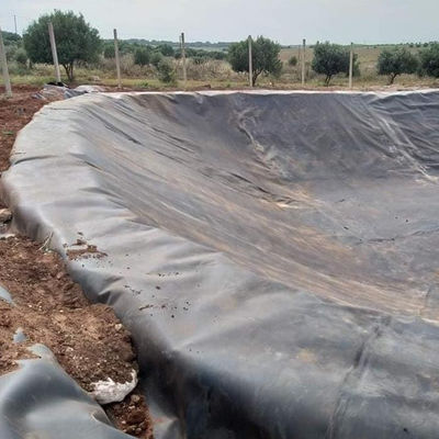 Doppel glatter/texturvoller Oberflächen-HDPE-Geoliner für Indonesien Fischfarm Teich 1m-8m Breite