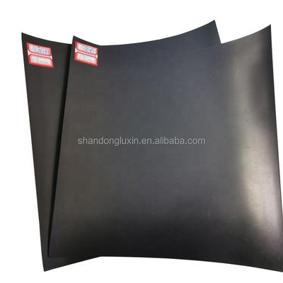 Glatte Oberfläche Geomembran mit hoher Dichte 1 mm-3 mm Dicke für Teichdamm und Lagune Liner