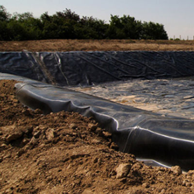 Schwarzgrüne HDPE-Geomembran-Teichverkleidungen 1,5 mm für den Bau und den Schutz von Staudämmen