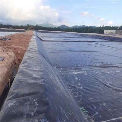 0Geomembran aus HDPE mit einer Dicke von.2 mm bis 3 mm für Fischbecken und Deponien vor Ort