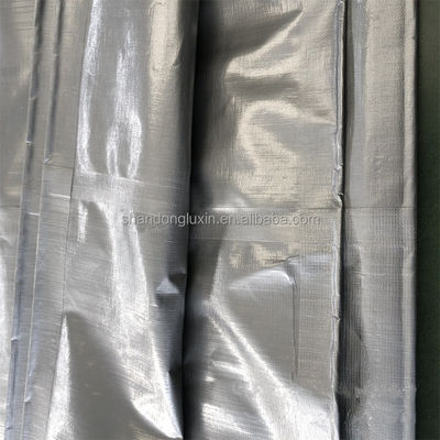 Hohe Oberflächenhärte Tarpaulin für Outdoor-Strauchschirme Regen- und Verschleißbeständig