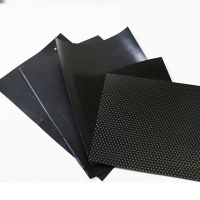 Umweltfreundliche und langlebige vorgefertigte schwarze Geomembran für Fischbecken 0,5 mm 1 mm 2 mm