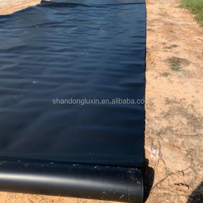 Projektlösungen Vorgefertigte Teichverbindung Gerobte Geomembran 1,50 mm 2 mm Geotextil