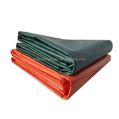 Sonnenstrahlbeständige PVC-Platten 500D*200D Garnenzahl für die Abdeckung von Erzeugnissen in der Landwirtschaft