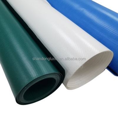 Sonnenstrahlbeständige PVC-Platten 500D*200D Garnenzahl für die Abdeckung von Erzeugnissen in der Landwirtschaft