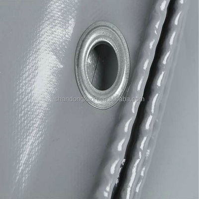 Plaid Style PVC-beschichtete Tarpaulin-Rolle mit dauerhafter Haltbarkeit in Lager