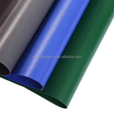 300-1400 gm PVC-Plattenrolle mit dauerhafter Beschichtung 840D*840D-1300D*1300D Garnzahl